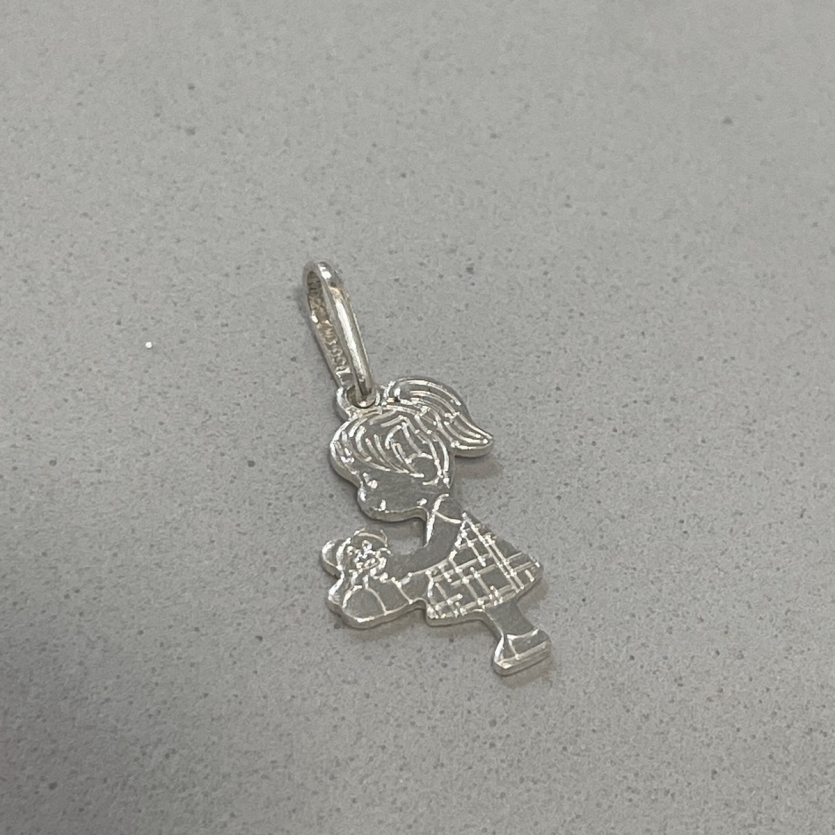 Pingente Menina com Urso - Prata 925